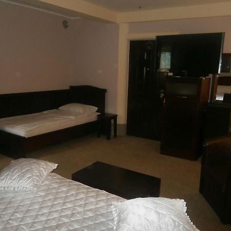 Hotel Vila Mitic Luxx Spa Centar Leskovac  Exterior foto