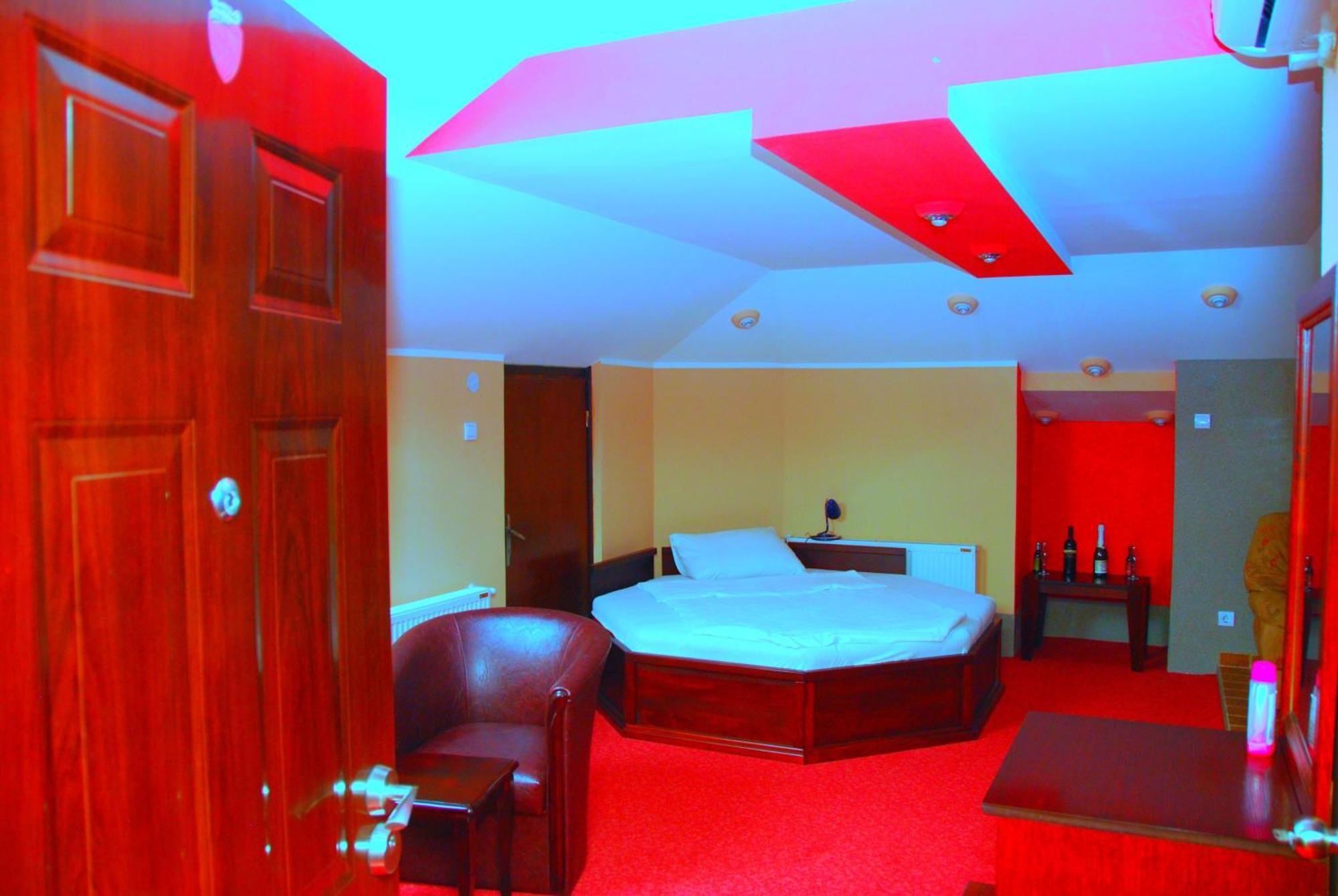 Hotel Vila Mitic Luxx Spa Centar Leskovac  Exterior foto
