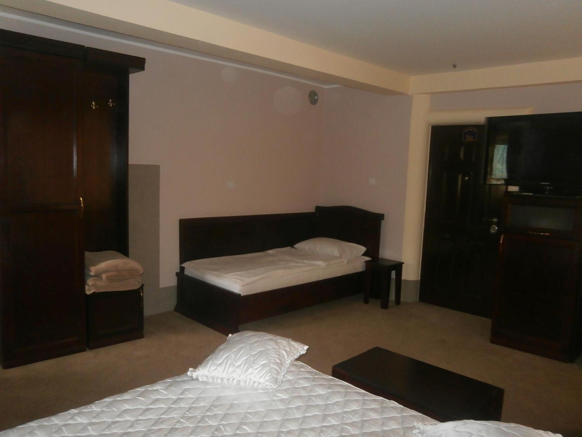 Hotel Vila Mitic Luxx Spa Centar Leskovac  Exterior foto