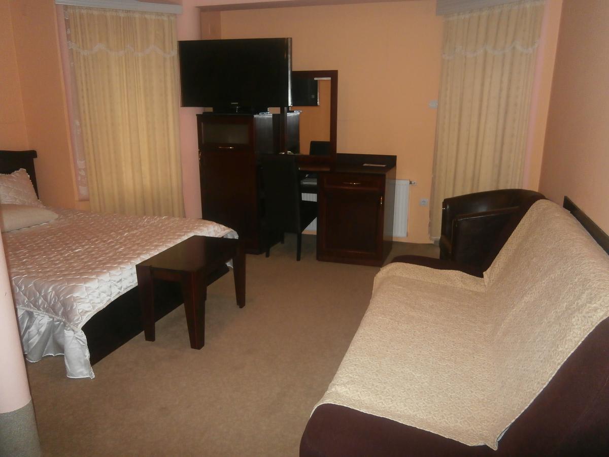 Hotel Vila Mitic Luxx Spa Centar Leskovac  Exterior foto